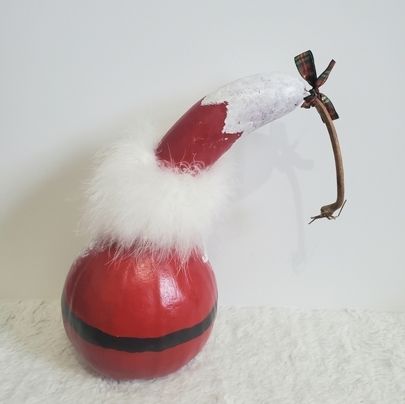 𝅺HANDPAINTED Santa Winter Butternut Squash Home Decoration - Picture 5 of 8